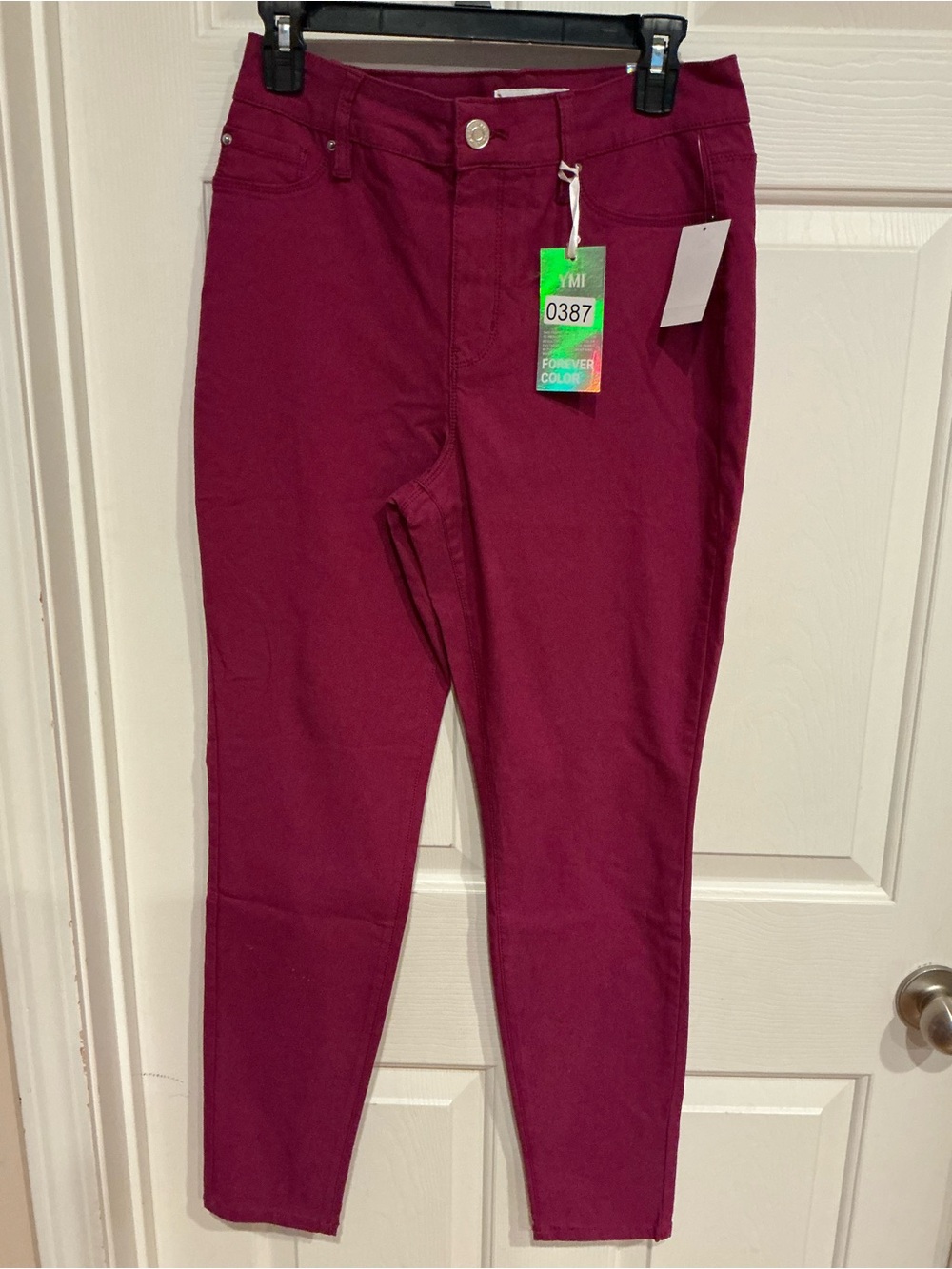 YMI Women's Magenta Ankle Crop Jeans